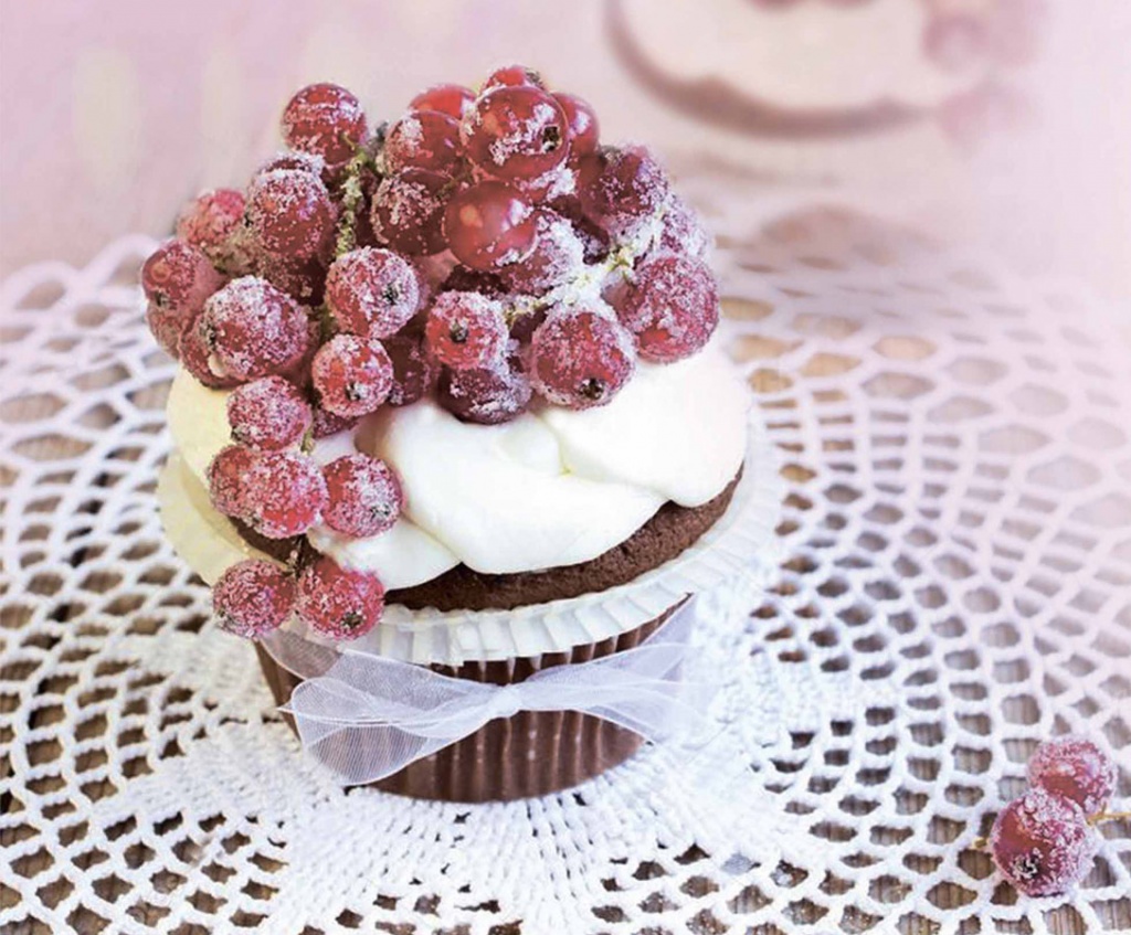 CAFE GOURMAND. FROSTED RED CURRANT